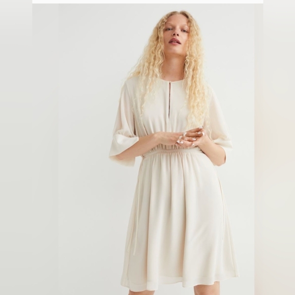 H&M Dresses & Skirts - H&M Ivory Dress